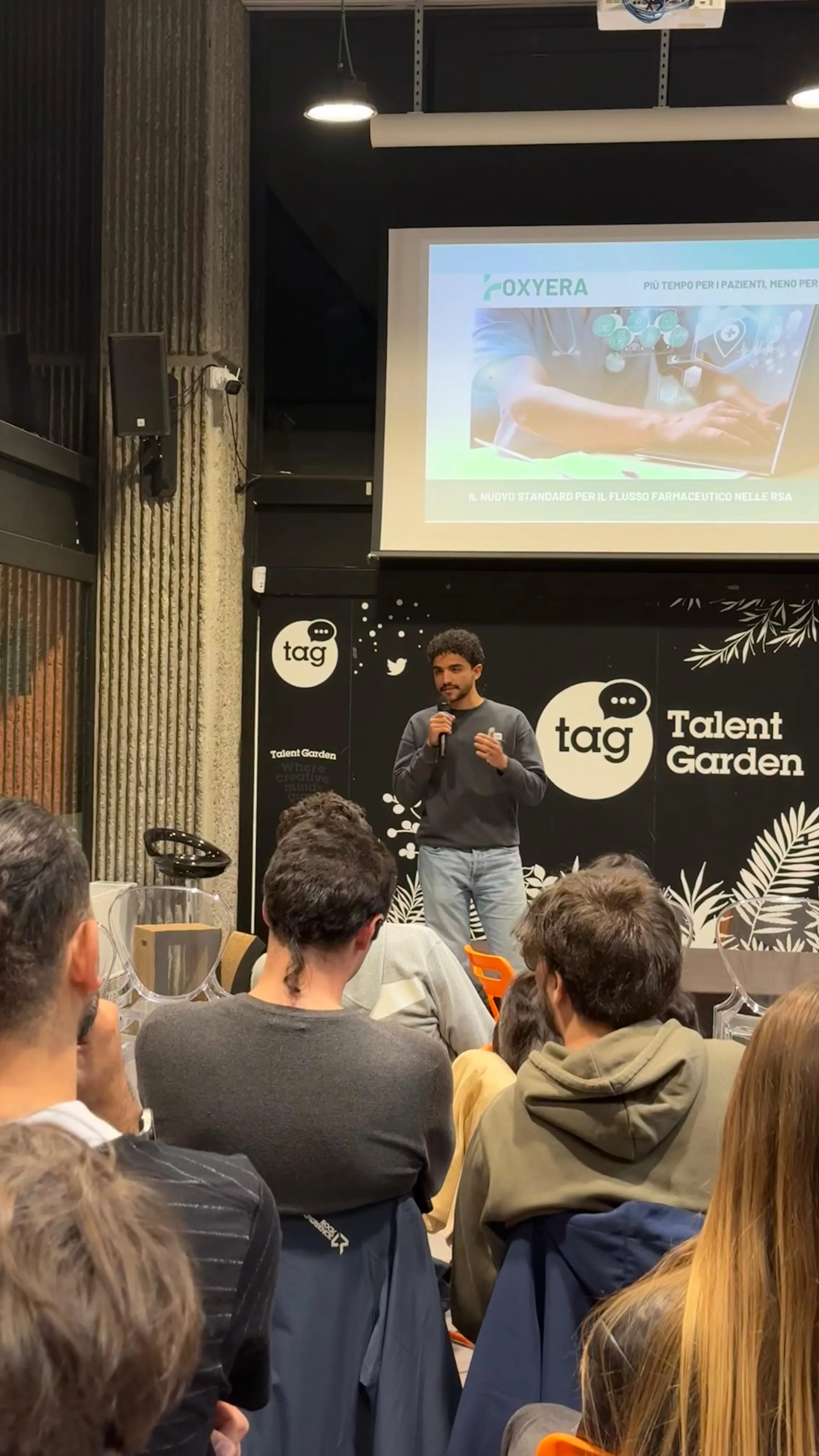 Team Oxyera al lavoro nella sede del Talent Garden Genova Baltimora.